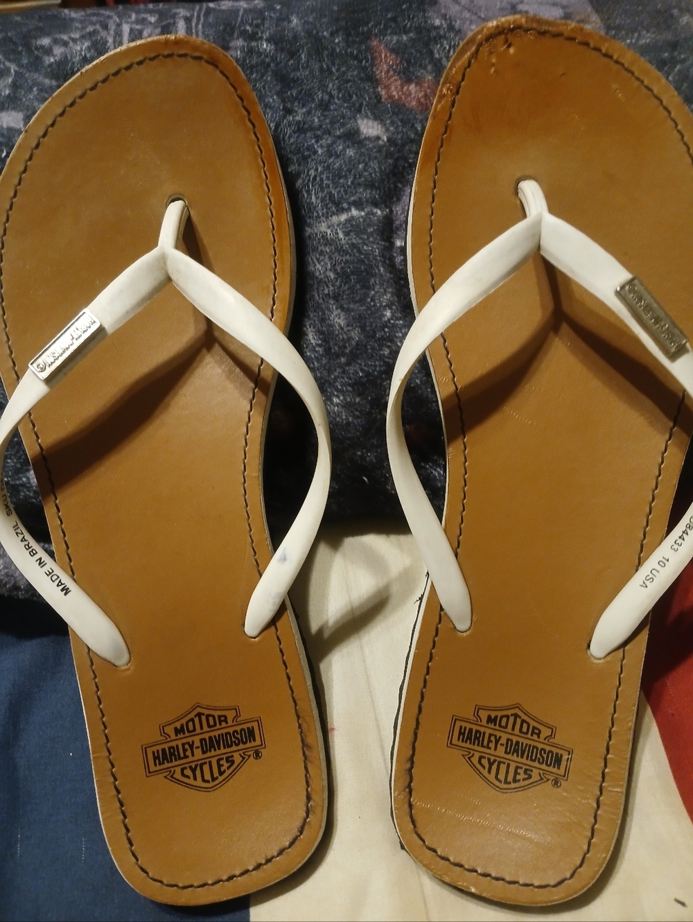 Harley-Davidson Women's Tan Footbed White Strap Flip Sandals